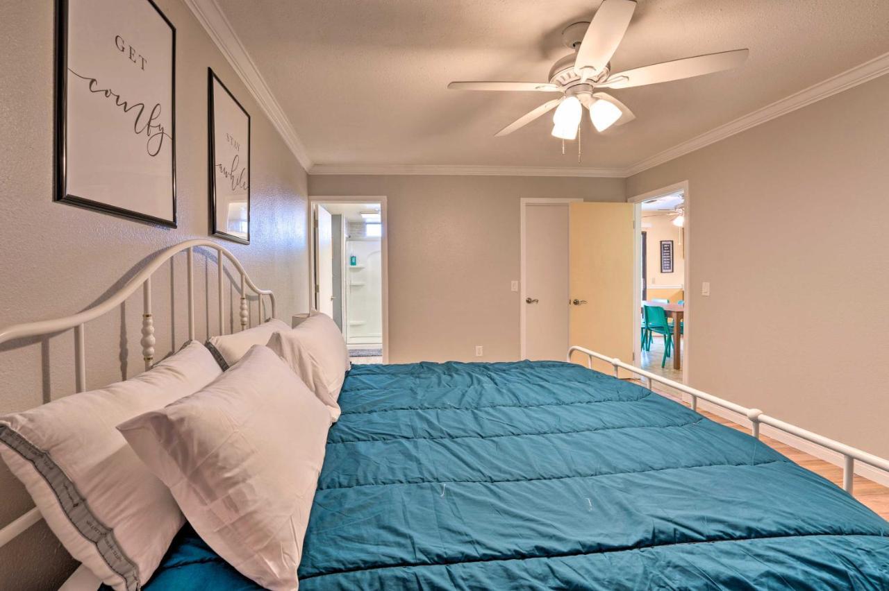 Updated Family Home - 2 Blocks To Colorado River! Bullhead City Bagian luar foto