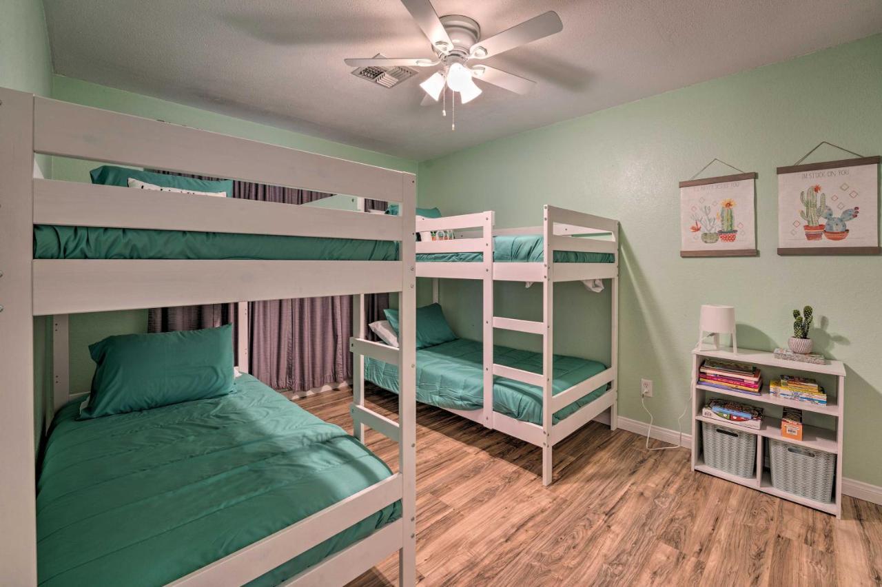 Updated Family Home - 2 Blocks To Colorado River! Bullhead City Bagian luar foto